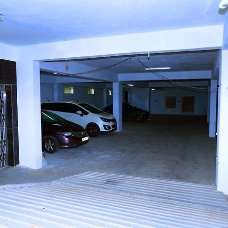 Sri Nilayam Inn Τιρουπάτι Εξωτερικό φωτογραφία