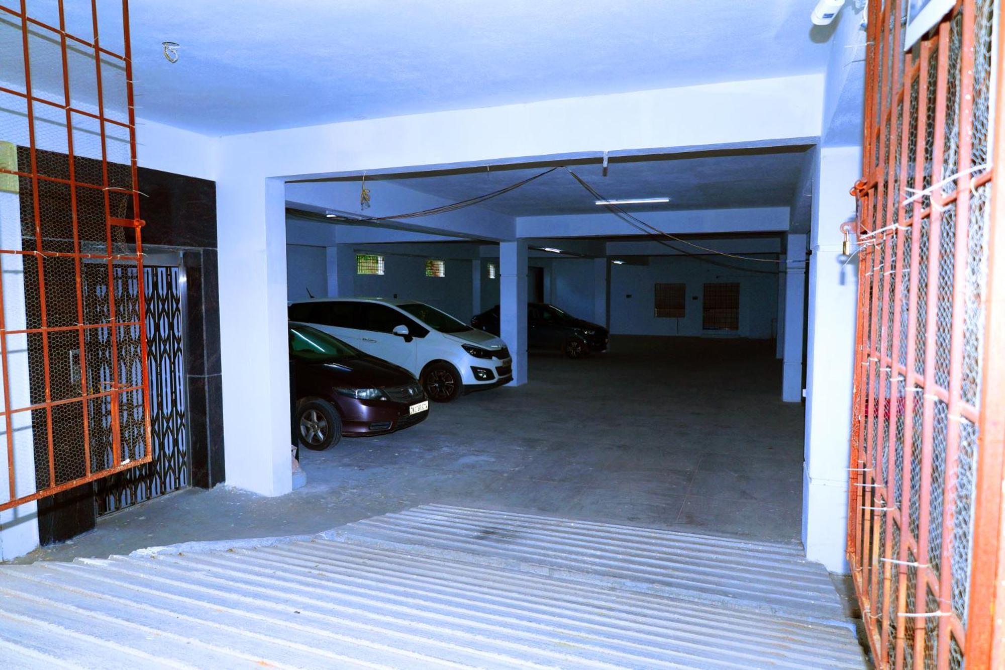 Sri Nilayam Inn Τιρουπάτι Εξωτερικό φωτογραφία
